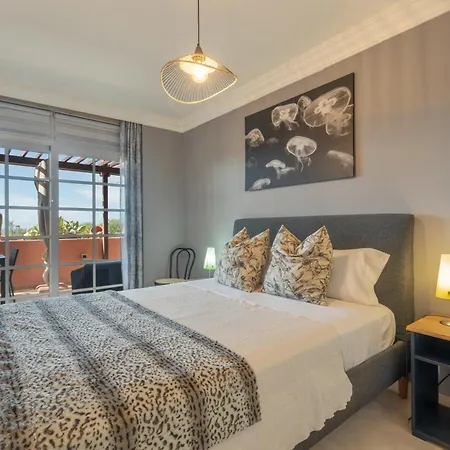 El Duque Beach-luxury Apartament- אדחה