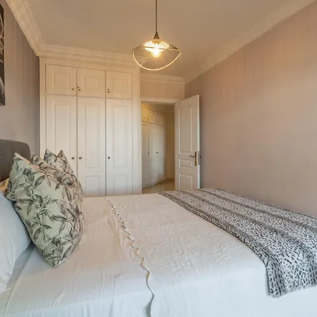 El Duque Beach-luxury Apartament- 아파트 *